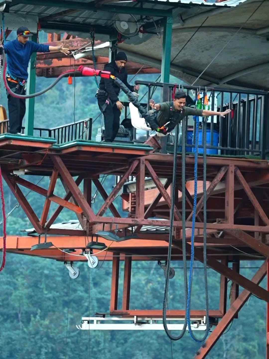 55 Meter Bungee Jumping in Rishikesh